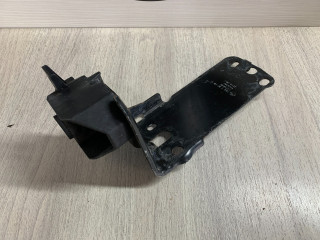 кронштейн радиатора BMW 3 серия E90/E91 [рестайлинг] E90 2010, 3.0 л., N57 D30 A, дизель, АКПП, седан, 51647117811, 7117811