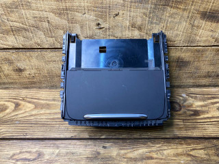 подстаканник BMW 3 серия F30/F31 [рестайлинг] F30 2019, 2.0 л., B48 B20 B, бензин, АКПП, седан, 8293900