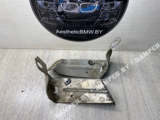 кронштейн (крепление) BMW X5 E70 2007, 3.0 л., M57N2 306 D3, дизель, АКПП, внедорожник 5 дв., 51487162628, 51487162627, 7162628, 7162627