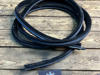 уплотнитель двери BMW 5 серия E60/E61 [рестайлинг] E60 2007, 3.0 л., N53 B30 A, бензин, АКПП, седан