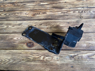 кронштейн радиатора BMW 3 серия E90/E91 [рестайлинг] E90 2010, 2.0 л., N43 B20 A, бензин, АКПП, седан, 51647117812, 7117812