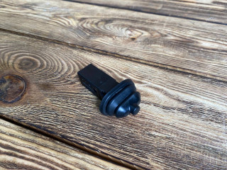 кнопка открытия лючка топливного бака BMW 3 серия E90/E91 [рестайлинг] E90 2010, 2.0 л., N43 B20 A, бензин, АКПП, седан, 51178228939, 8228939