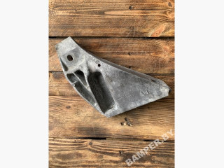 кронштейн двигателя BMW X5 E70 2007, 3.0 л., M57N2 306 D3, дизель, АКПП, внедорожник 5 дв., 22116772680, 6772680