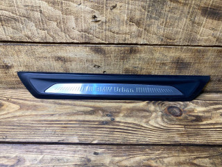 накладка на порог внутренняя BMW 1 серия F20/F21 F20 2012, 2.0 л., N47 D20 C, дизель, АКПП, хетчбэк 5 дв., 51477289215, 7289215
