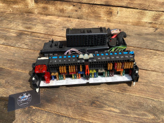 блок предохранителей BMW 3 серия E46 [рестайлинг] E46/2 2004, 2.0 л., N46 B20 A, бензин, МКПП, купе, 8387153, 61138364542, 8364542