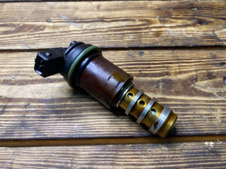 клапан фазорегулятора BMW 7 серия E65/E66/E67 E65 2001, 3.6 л., N62 B36 A, бензин, АКПП, седан, 11361707323, 1707323