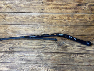 щеткодержатель (поводок стеклоочистителя, дворник) BMW 5 серия E60/E61 [рестайлинг] E60 2007, 3.0 л., M57N2 306 D3, дизель, АКПП, седан