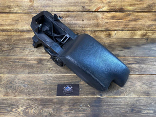 подлокотник BMW 3 серия E46 [рестайлинг] E46 2004, 2.5 л., M54 B25 (256S5), бензин, АКПП, седан