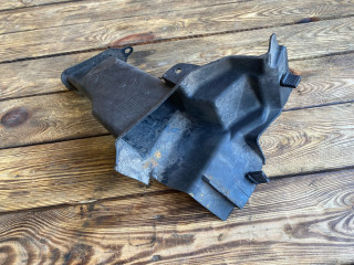 водосток капота BMW 3 серия E90/E91 [рестайлинг] E90 2010, 3.0 л., N57 D30 A, дизель, АКПП, седан, 64316925977, 6925977