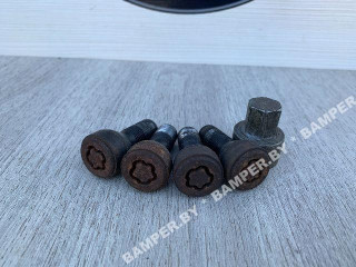 болт колесный BMW X5 E70 2007, 3.0 л., дизель, АКПП, внедорожник 5 дв., полный привод