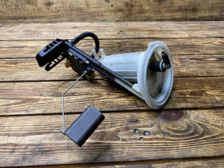 датчик уровня топлива BMW 5 серия E60/E61 [рестайлинг] E60 2007, 3.0 л., N54 B30 A, бензин, АКПП, седан, полный привод, 7170856, 16147174895, 7174895, 16147373523, 7373523