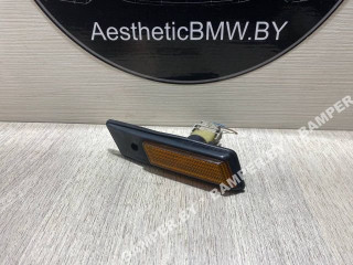 повторитель поворота на крыле BMW 3 серия E36 1992, 1.6 л., бензин, МКПП, седан
