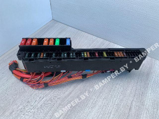 блок предохранителей BMW 5 серия E60/E61 [рестайлинг] 2008, 3.0 л., дизель, АКПП, синий, седан, 61146957330, 6957330