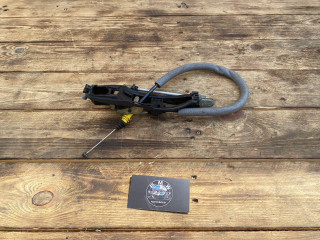 скелет ручки двери передней правой BMW 3 серия E46 [рестайлинг] E46 2004, 2.5 л., M54 B25 (256S5), бензин, АКПП, седан, 51218253454, 8253454