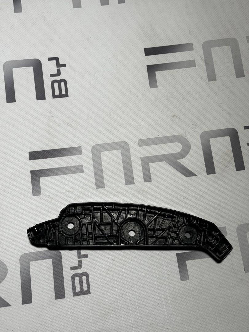 крепление бампера BYD Dolphin 1 поколение 2024, EM2E-2803411C - фото №1