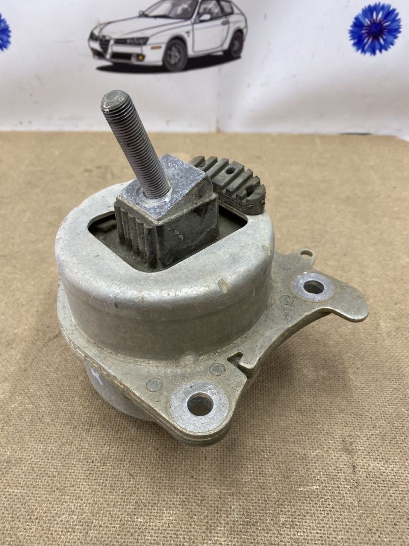 подушка крепления двигателя Alfa Romeo Stelvio 1 поколение 949 2019, 2.0 л., бензин, АКПП, внедорожник 5 дв., полный привод, 50551510, 50533448, 50535784, 50548470 - фото №1