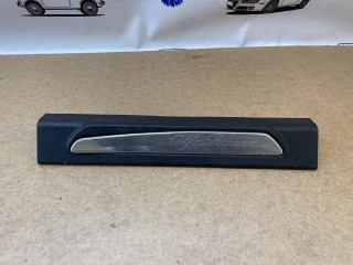 накладка на порог внутренняя Alfa Romeo Giulia 2 поколение 952 2017, 2.0 л., бензин, серый, седан, 156107575