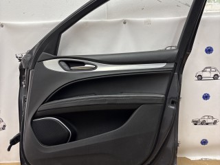 дверь передняя правая Alfa Romeo Stelvio 1 поколение 2018
