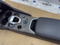 консоль салона Alfa Romeo Giulia 2 поколение [рестайлинг] 952 2020, 2.0 л., бензин, АКПП, белый, седан, полный привод - фото №4