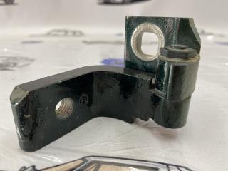 петля двери Alfa Romeo Stelvio 949 2021, 2.0 л., бензин, АКПП, внедорожник 5 дв.