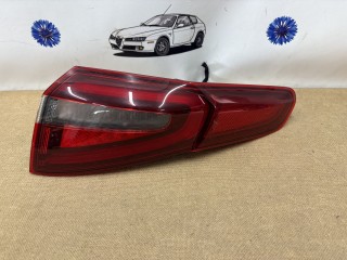 фонарь задний правый Alfa Romeo Stelvio 1 поколение 2018, 00505358050