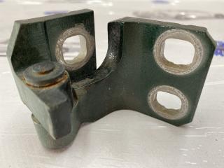 петля двери Alfa Romeo Stelvio 949 2021, 2.0 л., бензин, АКПП, внедорожник 5 дв.
