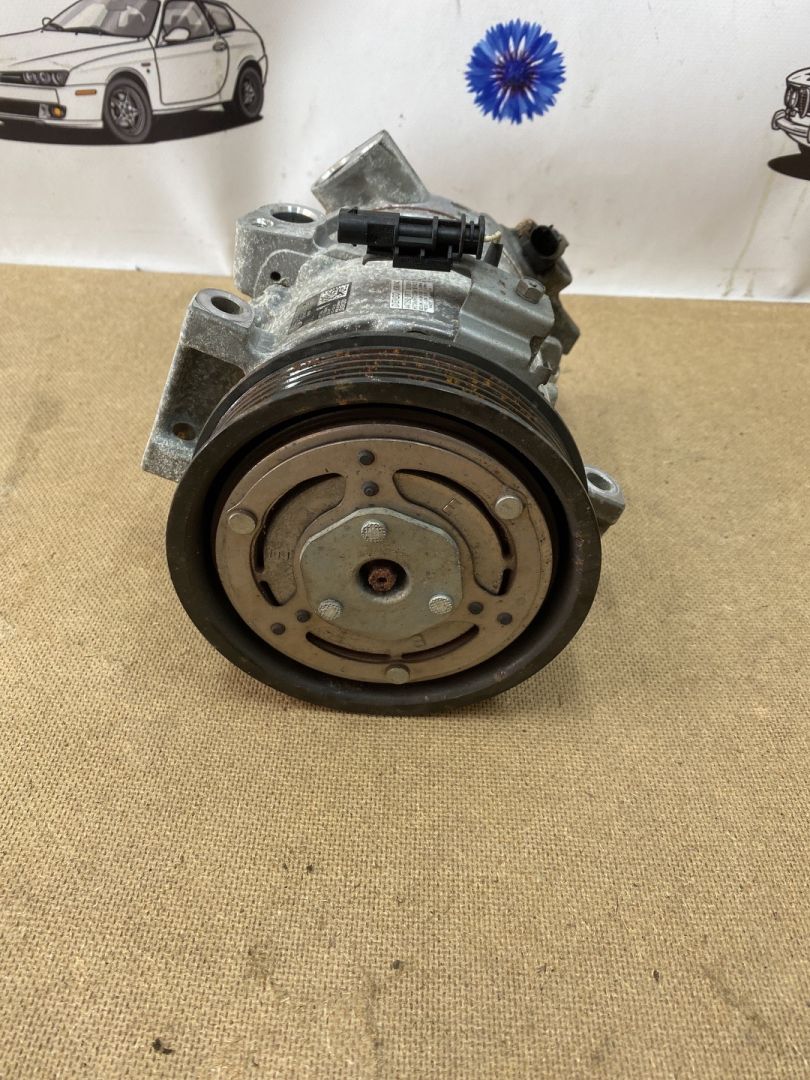 компрессор кондиционера Alfa Romeo Giulia 2 поколение 952 2017, 2.0 л., бензин, АКПП, седан, 50537068 - фото №1