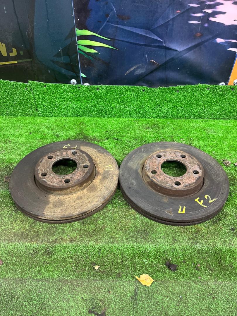 диски тормозные (комплект) Ford Focus 2 поколение BK 2006, 1.4 л., ASDB, бензин, желтый, купе, передний привод - фото №1