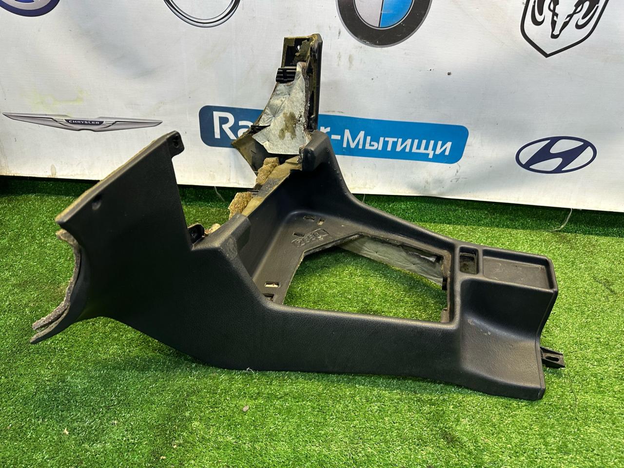 консоль салона BMW 5 серия E34 1990, 2.0 л., M50 B20 TU, бензин, МКПП, седан - фото №1