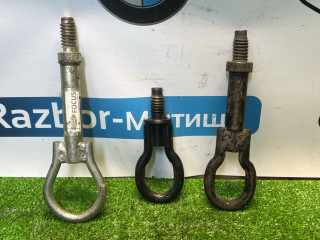 крюк буксировочный Ford Focus 1 поколение [рестайлинг] CAK 2004, 1.6 л., CCA, бензин, МКПП, седан, передний привод, 1674282