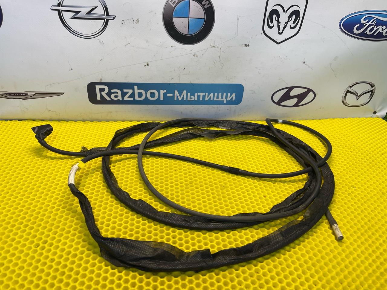 шланг бачка омывателя заднего Ford Mondeo 3 поколение 2003, 2.0 л., бензин, МКПП, универсал - фото №1