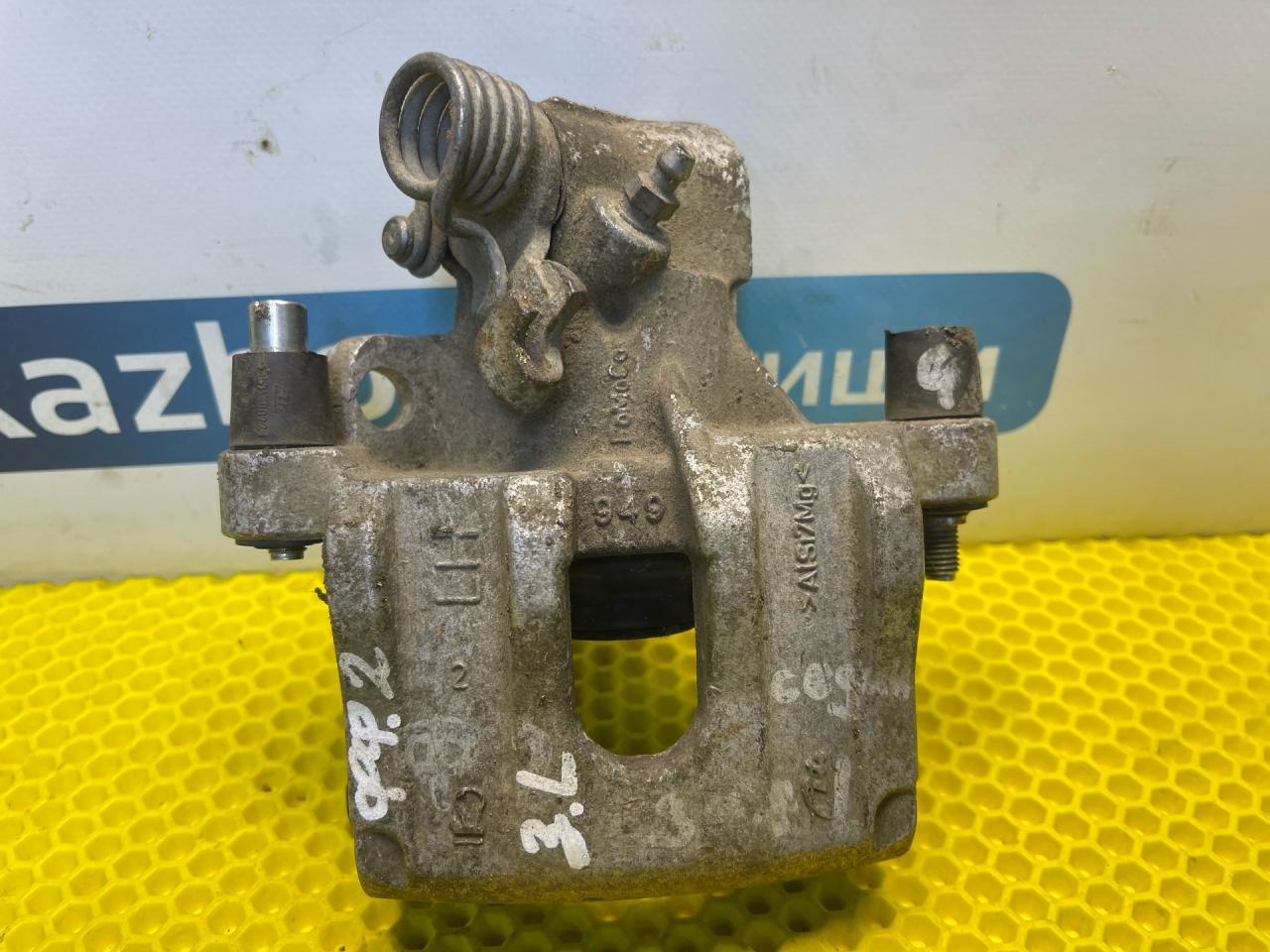 суппорт задний левый Ford Focus 2 поколение (2004 - 2008) - фото №1