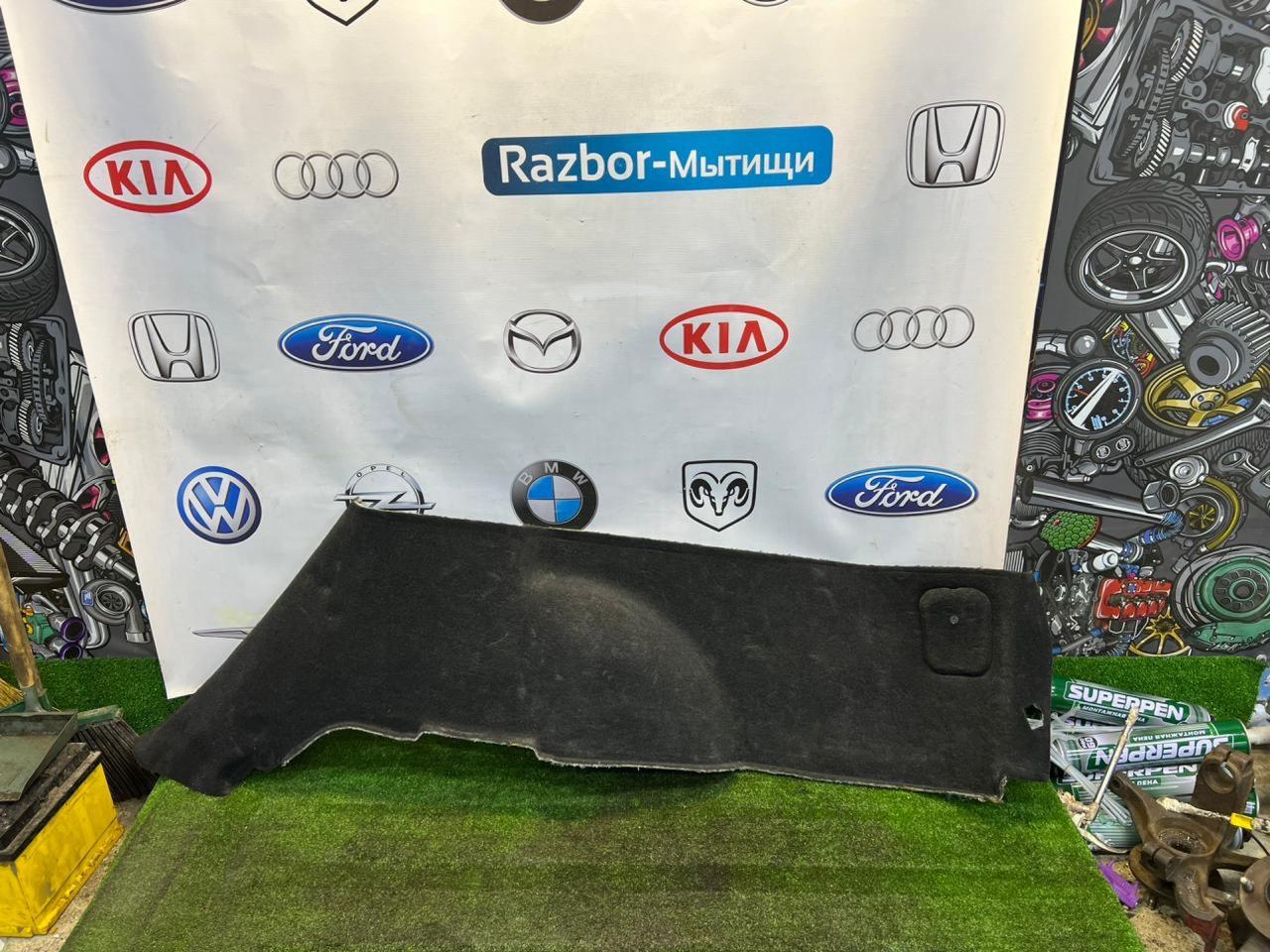 обшивка багажника Ford Mondeo 3 поколение 2003, 2.0 л., бензин, МКПП, универсал - фото №1