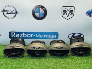 дефлектор обдува салона Ford Focus 1 поколение CAK 2001, 2.0 л., AODB, бензин, АКПП, седан, 98A819893DAW