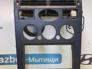 Декоративная накладка центральной консоли Ford Mondeo 3 поколение 2003, 2.0 л., бензин, МКПП, универсал, 1S7118522