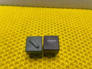 реле (прочие) Ford Focus 1 поколение [рестайлинг] 2003, 1.6 л., FYDA, бензин, МКПП, серебристый, седан, 95BG8C616E1B