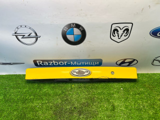 накладка двери (крышки) багажника Ford Focus 1 поколение CAK 2001, 2.0 л., AODB, бензин, АКПП, седан