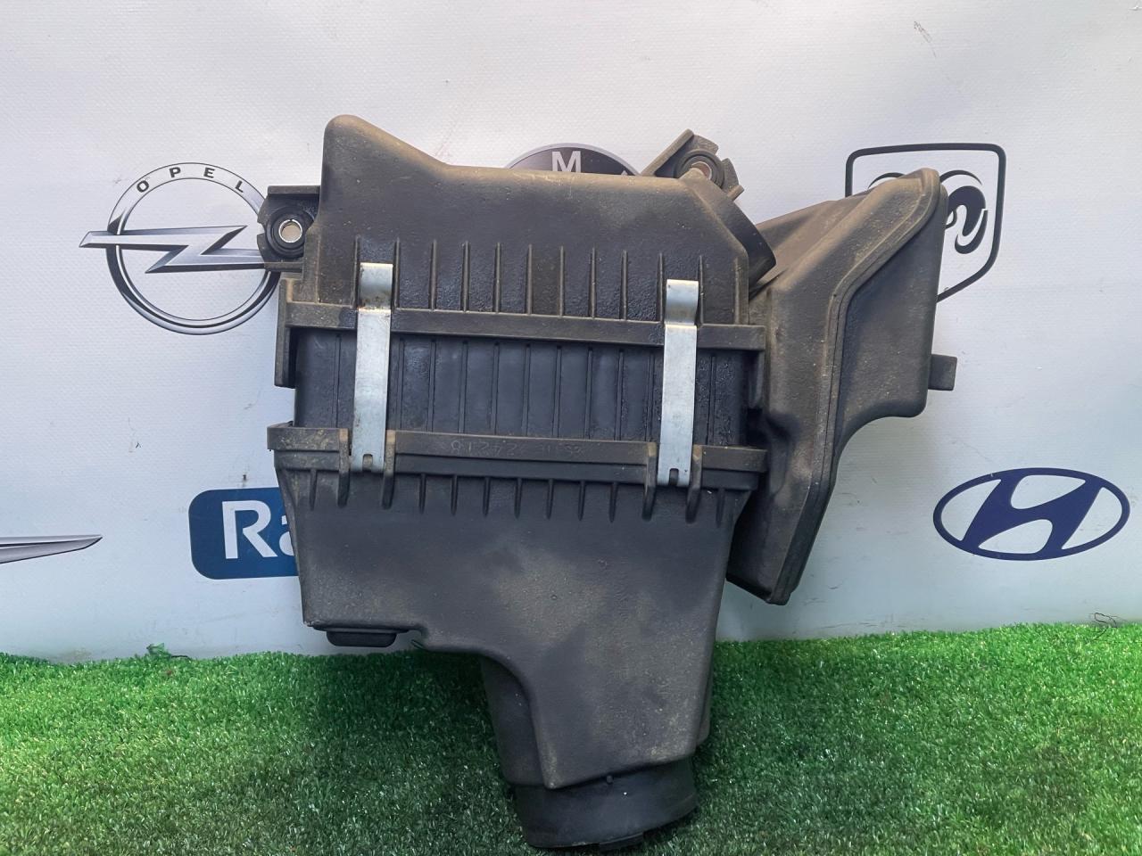 корпус воздушного фильтра Mitsubishi Lancer 9 поколение 2004, 1.6 л., 4G18, бензин, АКПП, пурпурный, седан, передний привод, MB924218 - фото №1