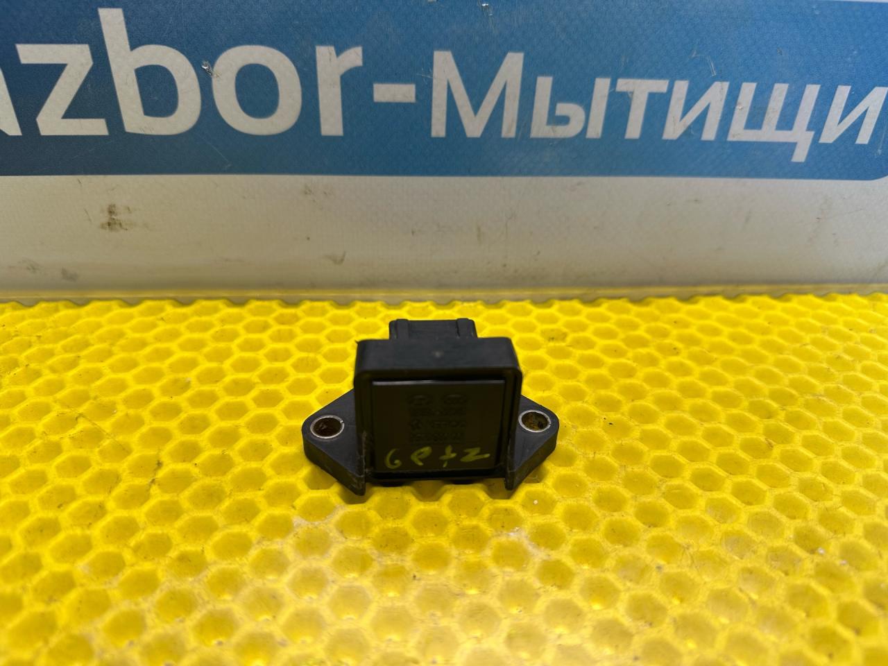 датчик ускорения Hyundai Getz 1 поколение 2005, 1.3 л., G4EA, бензин, МКПП, красный, передний привод, 39360-22040 - фото №1