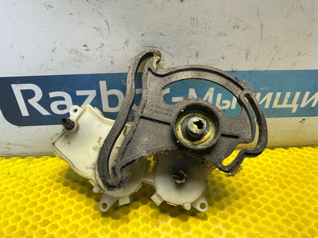 регулятор заслонки дефлектора Ford Focus 1 поколение (1998 - 2001), 1.8 л., бензин - фото №1