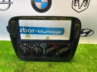 блок управления печки / климат-контроля Chrysler Sebring 1 поколение FJ 1998, 2.4 л., EDZ, бензин, АКПП, седан, 4610073AB