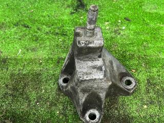 кронштейн КПП Ford Focus 1 поколение [рестайлинг] 2004, 1.8 л., бензин, хетчбэк 5 дв.