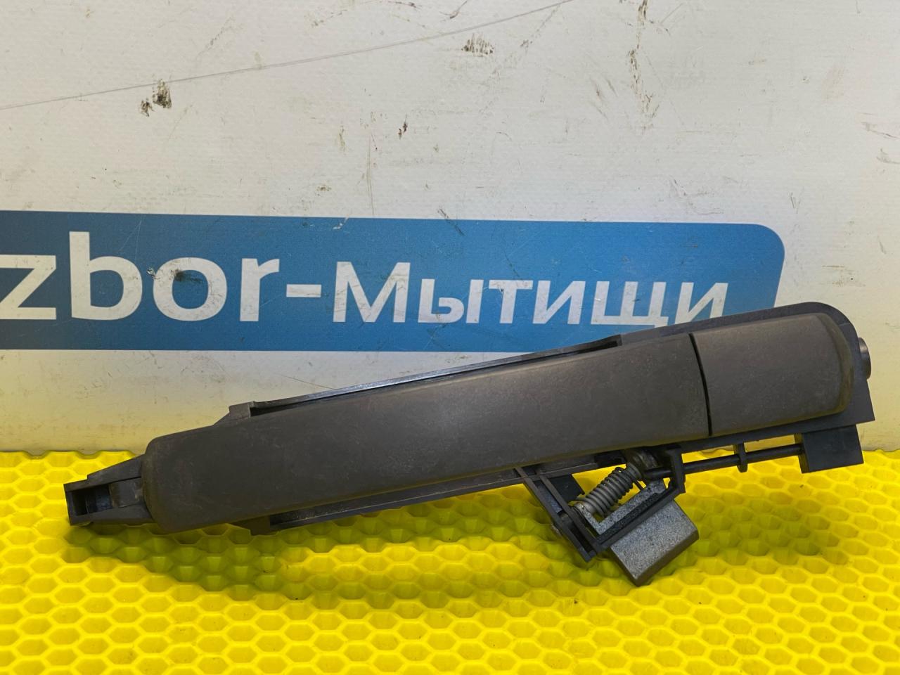 ручка наружная задняя правая Ford Mondeo 3 поколение 2003, 2.0 л., бензин, МКПП, универсал, 1S71-F226B22-AC - фото №1