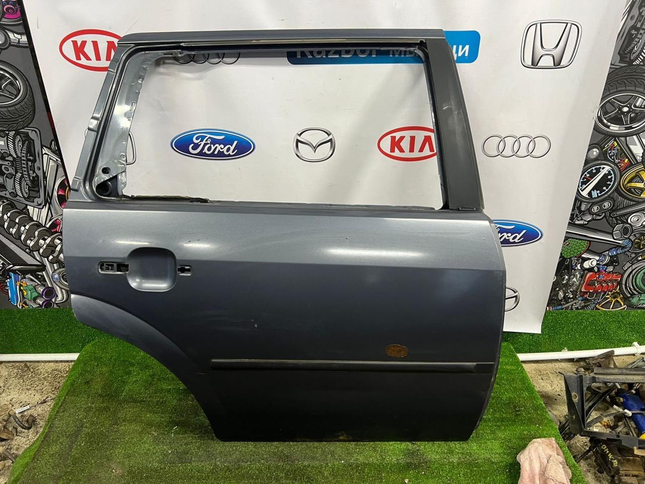 дверь задняя правая Ford Mondeo 3 поколение 2003, 2.0 л., бензин, МКПП, универсал - фото №1