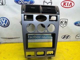 рамка под магнитолу Ford Mondeo 3 поколение 2002, 2.0 л., бензин, МКПП, седан