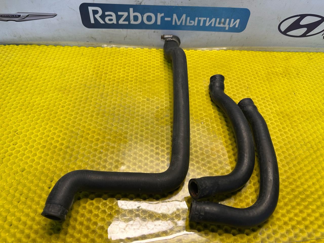 патрубок отопителя (печки) BMW 5 серия E34 1990, 2.0 л., M50 B20 TU, бензин, МКПП, седан - фото №1