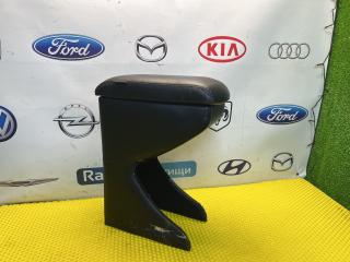 подлокотник Ford Focus 1 поколение [рестайлинг] 2005, 2.0 л., EDDB, бензин, АКПП, хетчбэк 5 дв.