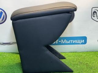 подлокотник Ford Focus 1 поколение [рестайлинг] CAK 2004, 1.6 л., CCA, бензин, МКПП, седан, передний привод