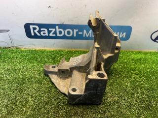 кронштейн генератора Ford Focus 1 поколение 2001, 2.0 л., EDDB, бензин, АКПП, седан, 98BB-10039-AD