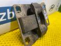 подушка крепления КПП Ford Focus 1 поколение CAK 2001, 2.0 л., АКПП, 98AB-7M121-NA - фото №2